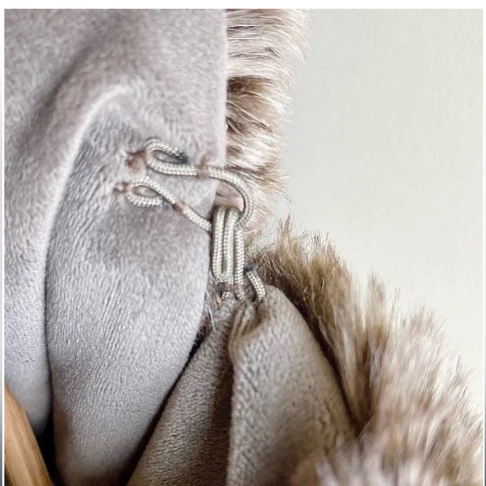 Gorgeous Super Soft Velour Lined Faux Fur Vest — image 6 of 6